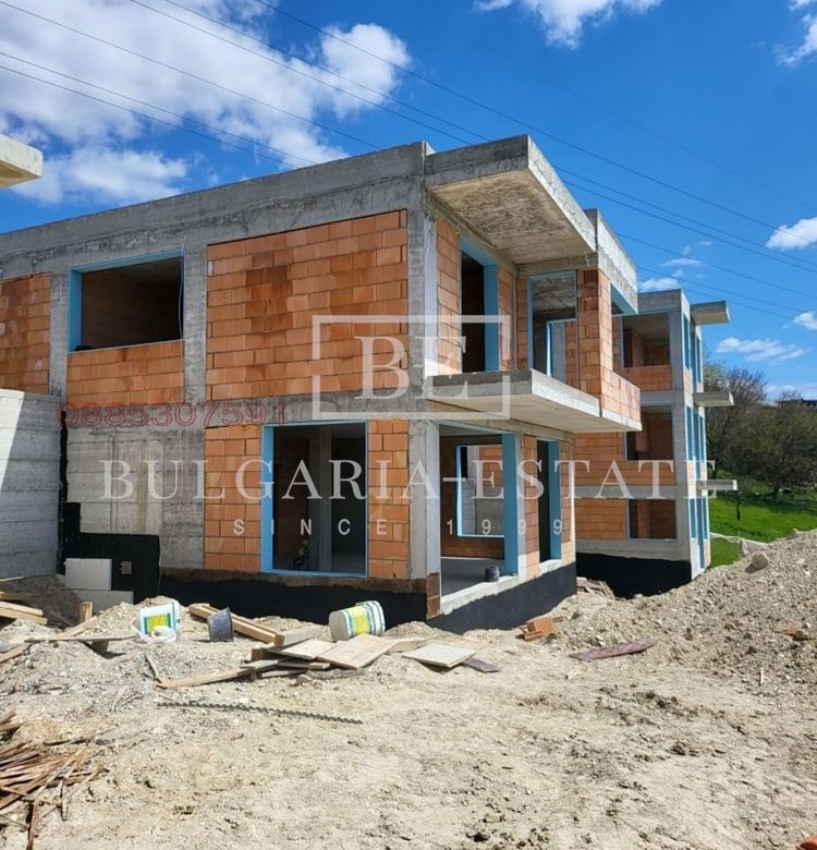 Two-storey house with unobstructed view - Revival 3 - 0