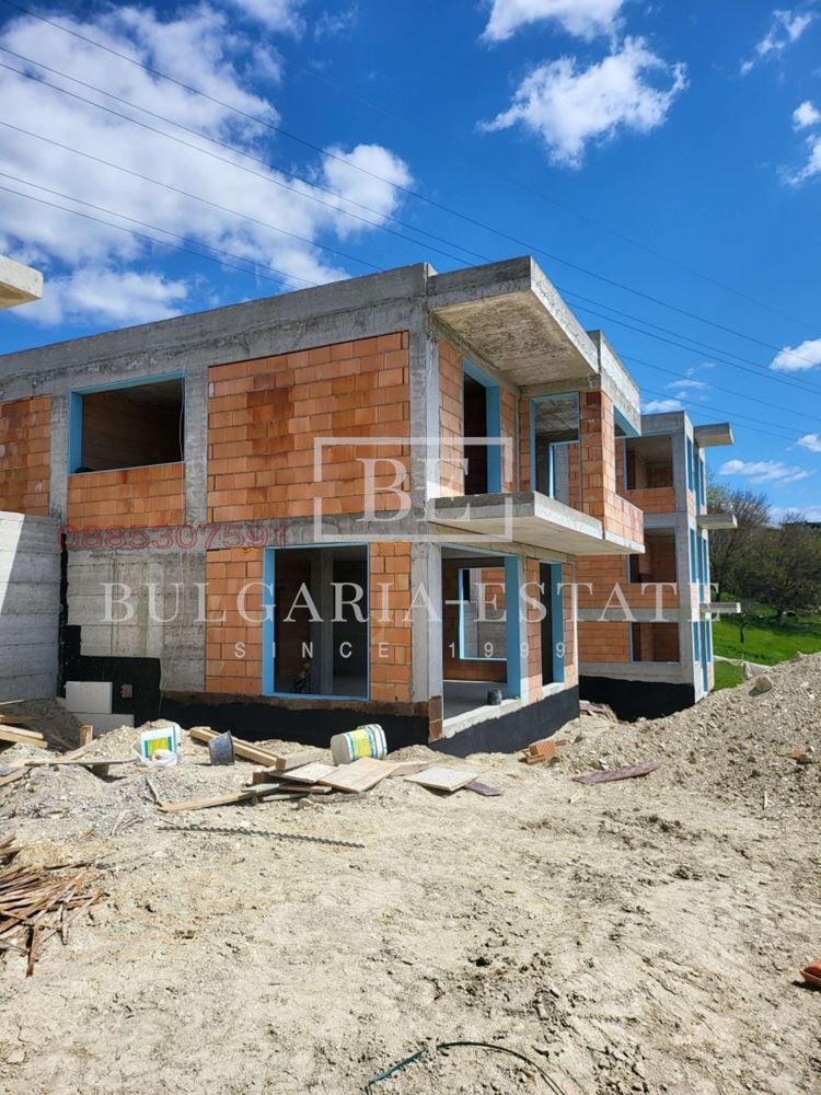 Two-storey house with unobstructed view - Revival 3 - 0
