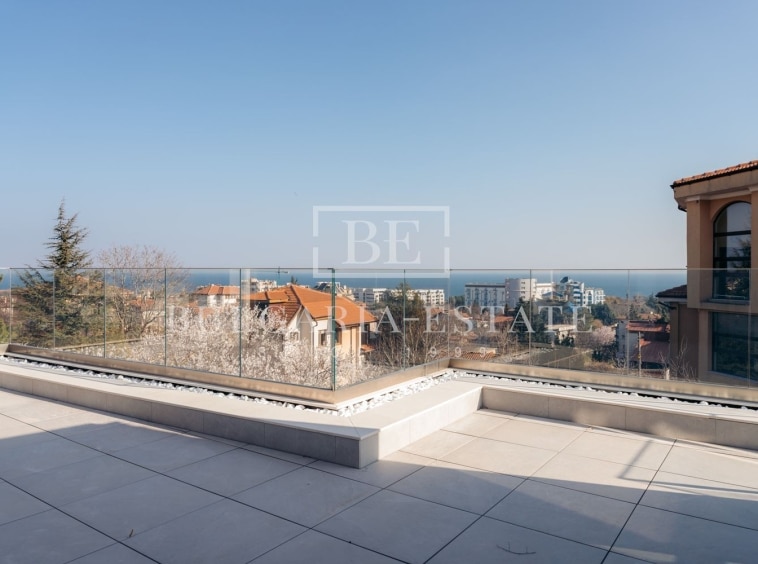 Етаж от къща - 3-стаен апартамент, м-т Евксиноград, гр. Варна, панорама - 0