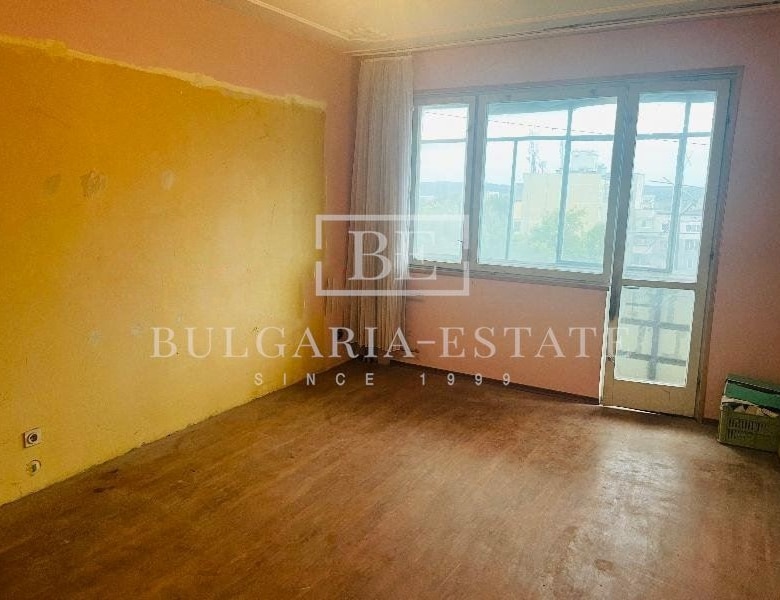 Two bedroom apartment for renovation - Mladost 1 - 0