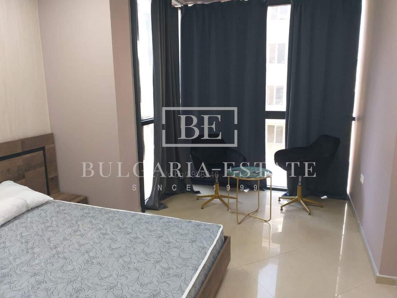 🏢 Spacious Two Bedroom Apartment with South Exposure and Convenient Location 🏢 - 0