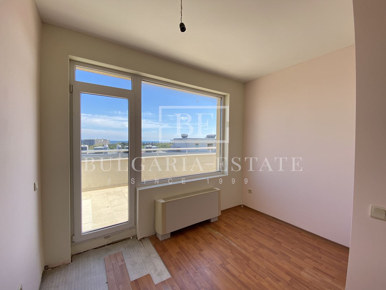 One bedroom apartment with closet - St. Constantine and Helena - 0