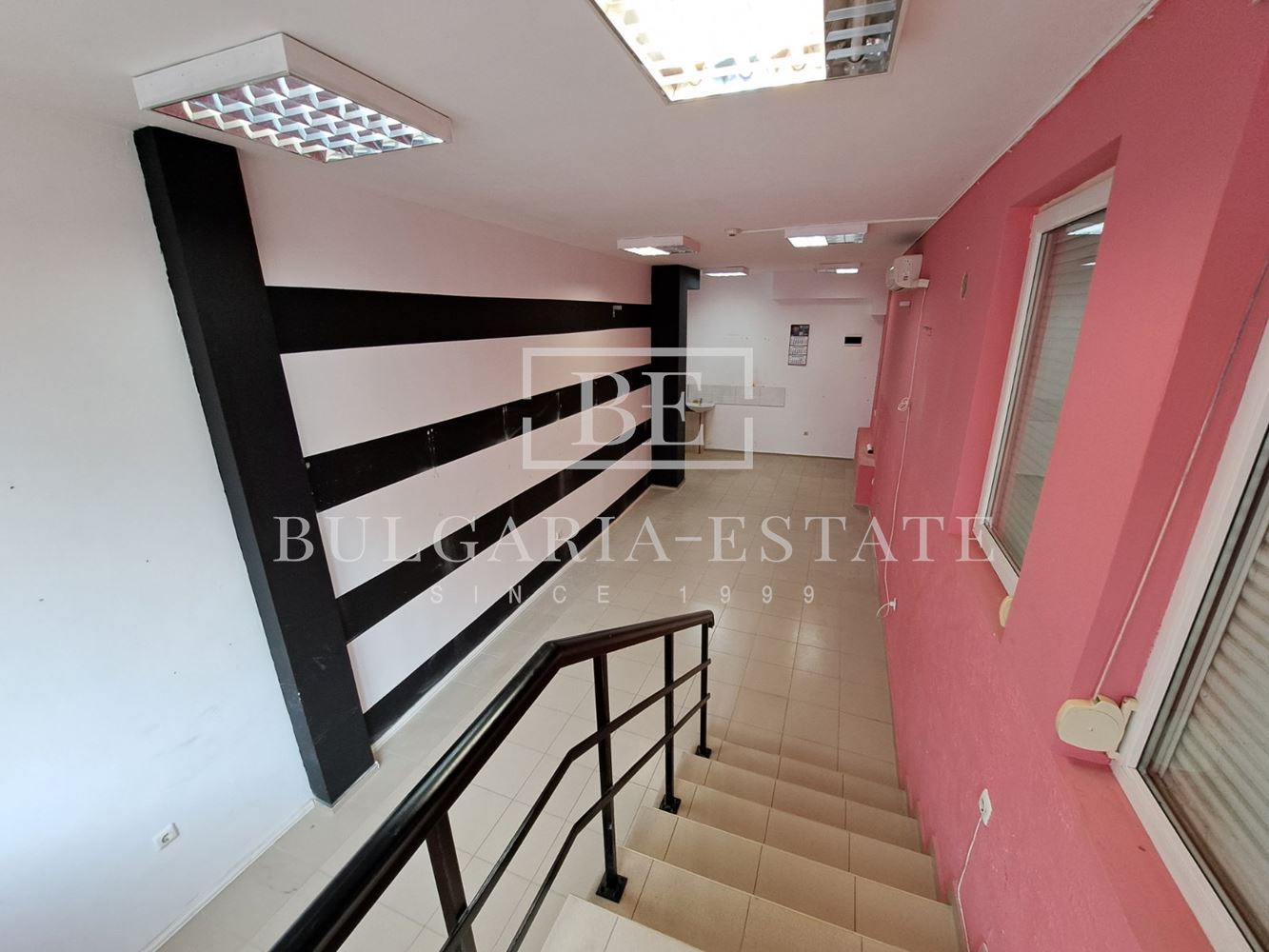 Business space ideal for any type of activity 50 sq.m. - 0
