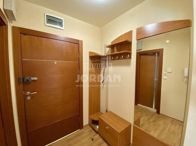 Продается 3-комнатная квартира в г. Варна - k.k. Золотые пески 116м2, в метрах от моря, меблирована - 0
