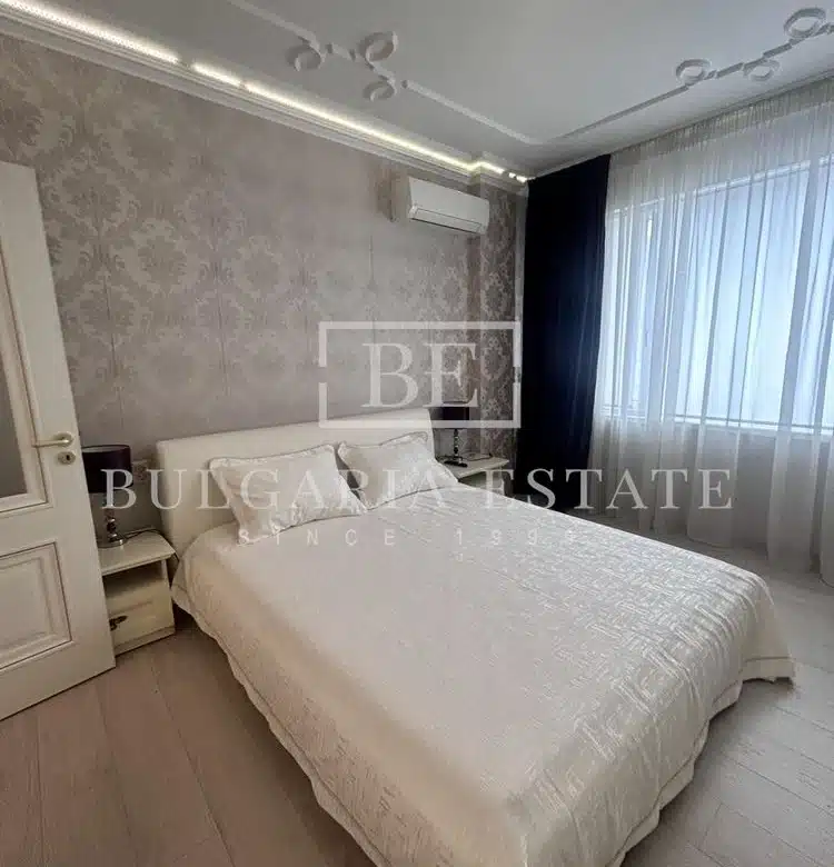 Spacious two-bedroom apartment for rent in the heart of the town of. Varna - 0