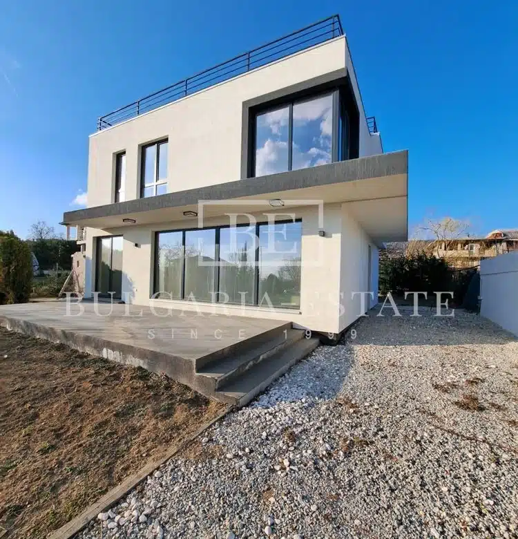 House with sea view in Varna, - three bedrooms, 1029 sq.m. plot, 214 sq.m. - 0