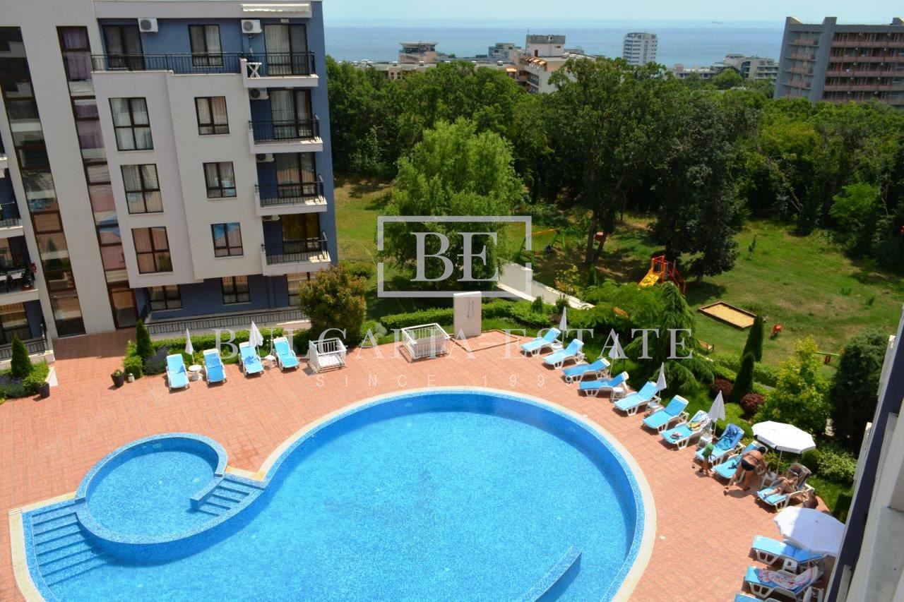 Furnished one-bedroom apartment in resort. Golden Sands, ready to move in or rent - 0