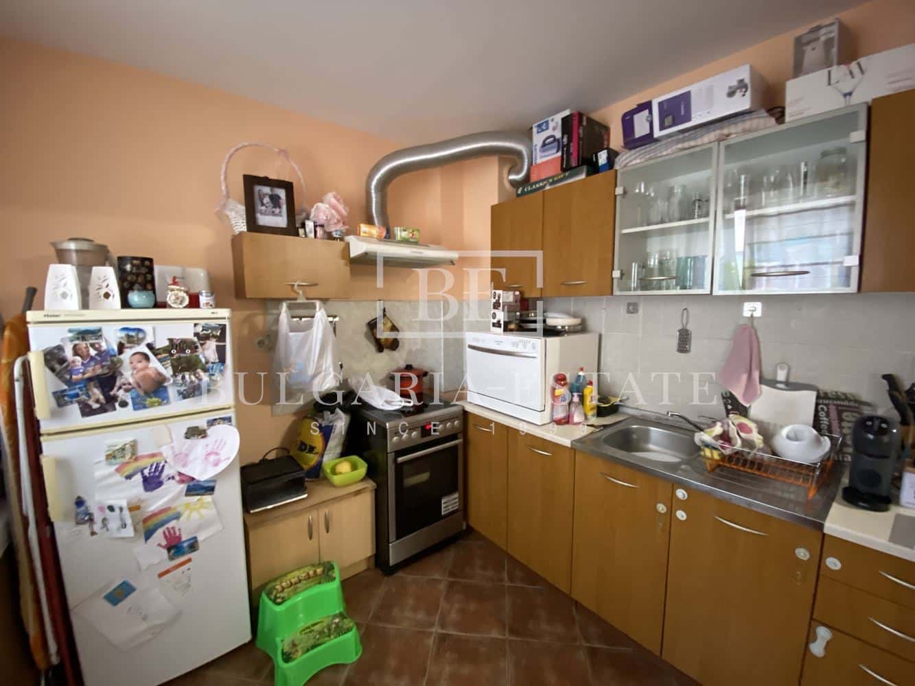 Продава двустаен апартамент в гр. Варна, кв. Бриз, 64 кв.м. до обръщача - 0
