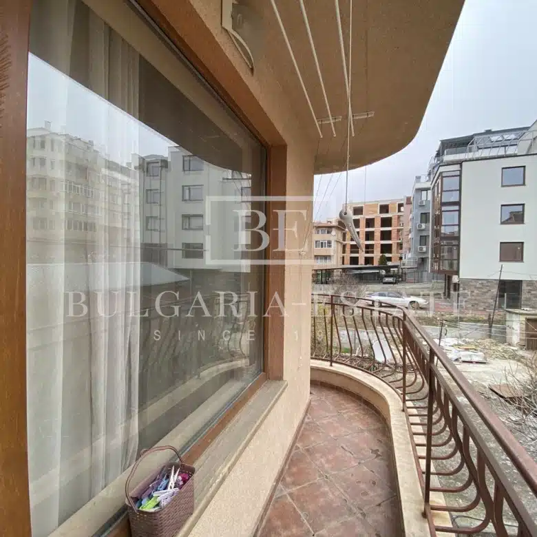For sale one-bedroom apartment in the town of. Varna, quarter. Breeze, 64 sq.m. next to the turner - 0