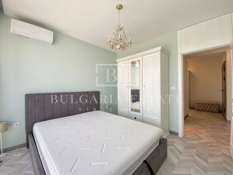 Luxury two-bedroom apartment, 150 sq. m. gr. Varna, St. 150 sq. Constantine and Helena, sea - 0