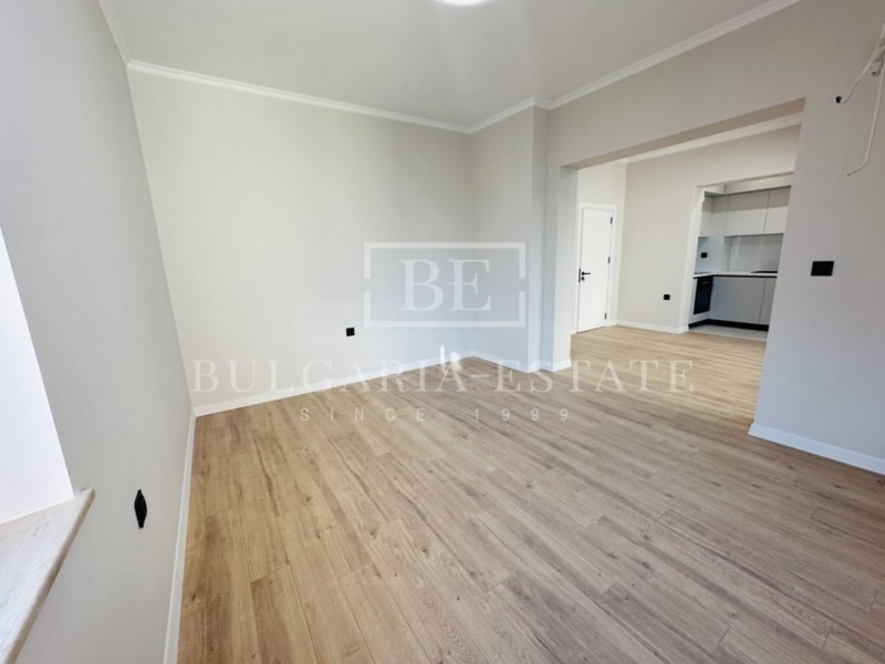 Renovated 4-bedroom apartment, Varna, Municipality near Russko School ready to move in - 0