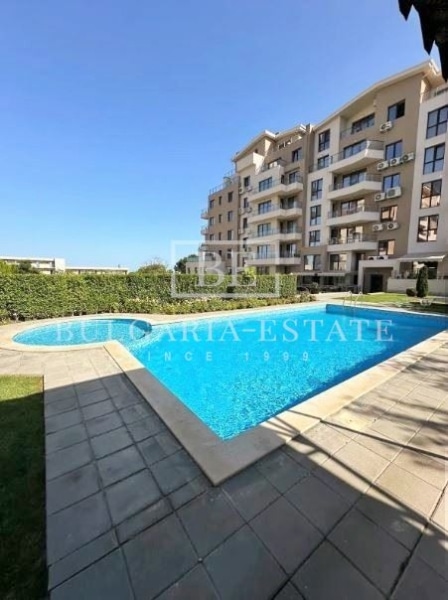 3-bedroom apartment with PARKING SPACE - Alen Mak, 143m² - 0