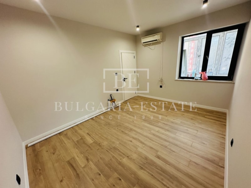 Renovated 4-bedroom apartment, Varna, Municipality near Russko School ready to move in - 0