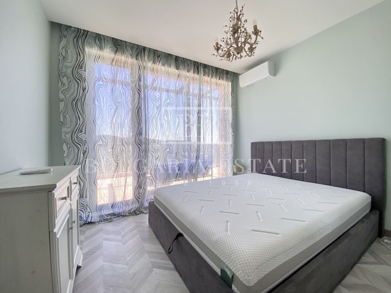 Luxury two-bedroom apartment, 150 sq. m. gr. Varna, St. 150 sq. Constantine and Helena, sea - 0