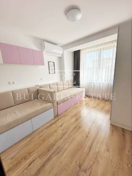 3-bedroom apartment with PARKING SPACE - Alen Mak, 143m² - 0