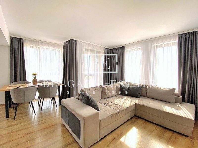 3-bedroom apartment with PARKING SPACE - Alen Mak, 143m² - 0