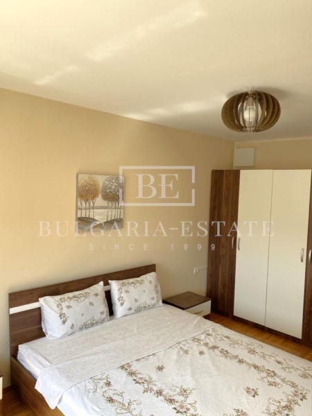 Bright one-bedroom apartment for rent on the Opera - 0