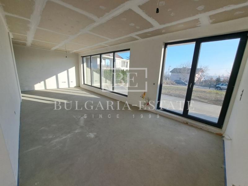 House with sea view in Varna, - three bedrooms, 1029 sq.m. plot, 214 sq.m. - 0