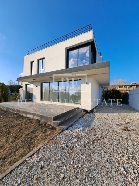 House with sea view in Varna, - three bedrooms, 1029 sq.m. plot, 214 sq.m. - 0