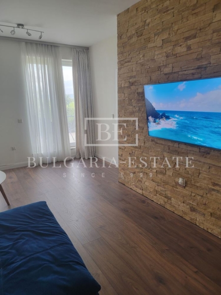 Bright 3-bedroom apartment for rent in Zelenika - Varna - 0