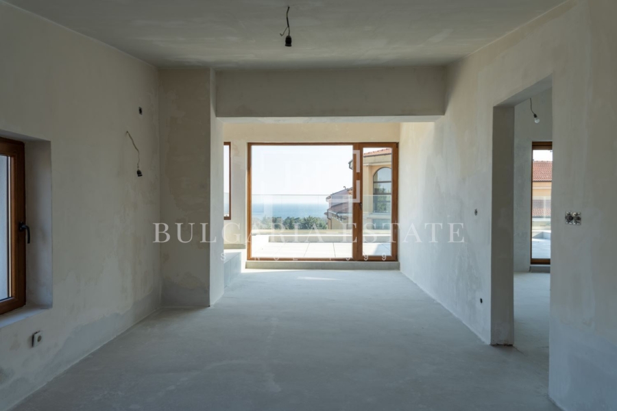 Floor of a house - 3-bedroom apartment, Evksinograd, gr. Varna, panorama - 0