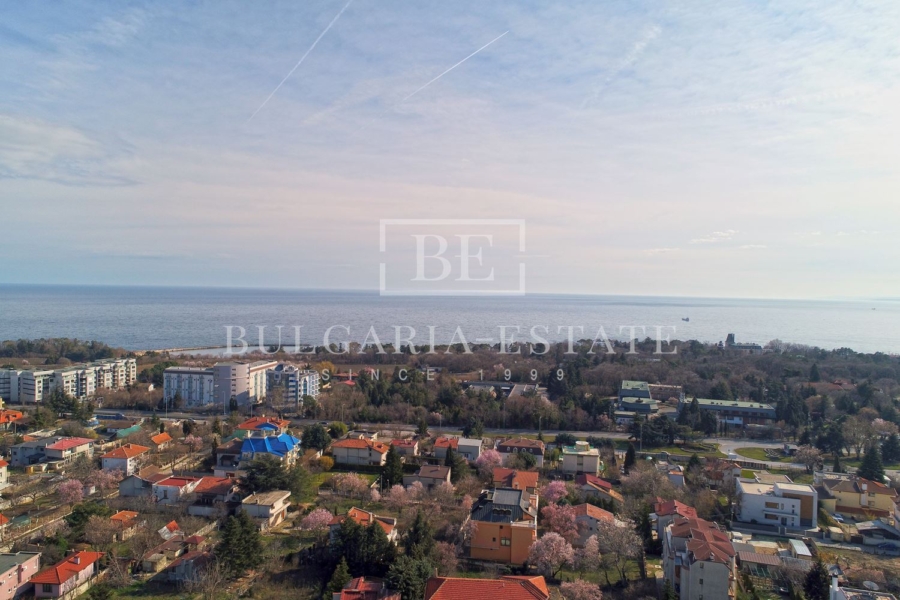 Floor of a house - 3-bedroom apartment, Evksinograd, gr. Varna, panorama - 0