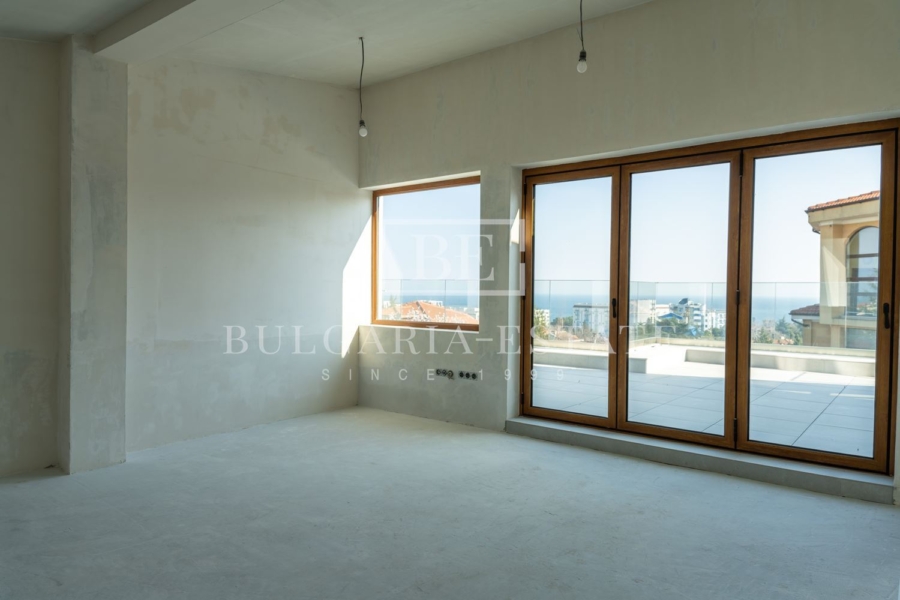 Floor of a house - 3-bedroom apartment, Evksinograd, gr. Varna, panorama - 0