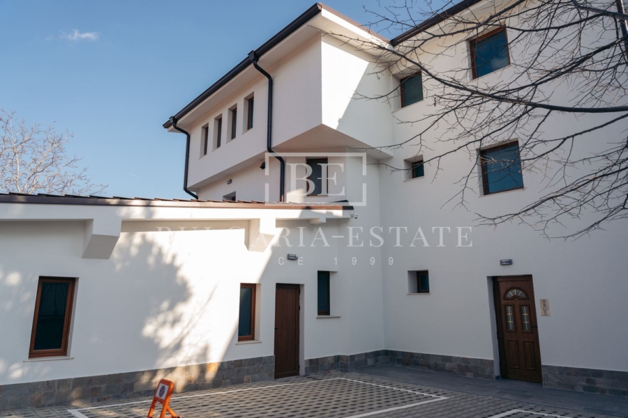 Floor of a house - 3-bedroom apartment, Evksinograd, gr. Varna - 0