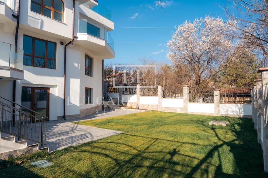 Floor of a house - 3-bedroom apartment, Evksinograd, gr. Varna, panorama - 0