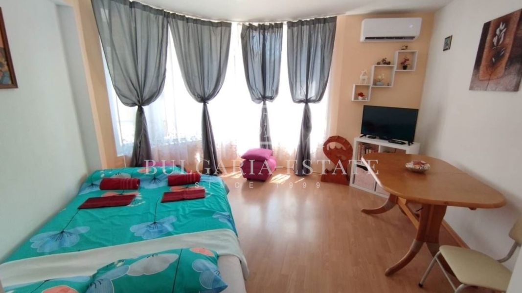 Two bedroom apartment for rent in Greek Quarter - Varna - 0