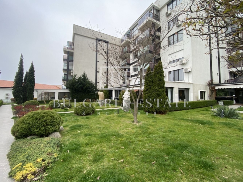 Luxury one-bedroom apartment, gated complex in Evksinograd, gr. Varna, maintenance fee included - 0