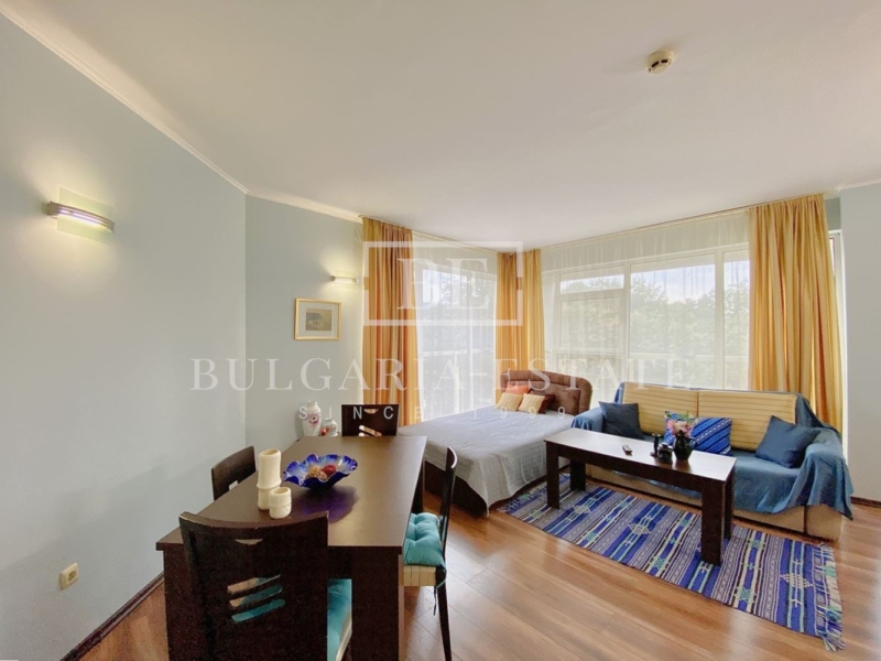 Lovely one-bedroom apartment for rent in the resort. Chaika - 0