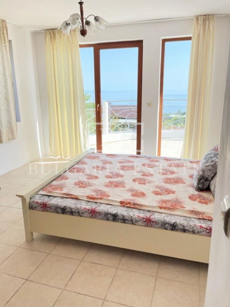 House in the quarter. Breeze, 240 sq.m. Floor area, sea view - 0