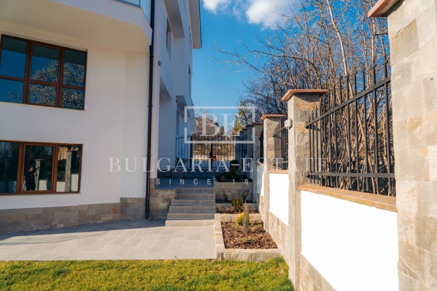 Floor of a house - 3-bedroom apartment, Evksinograd, gr. Varna, panorama - 0