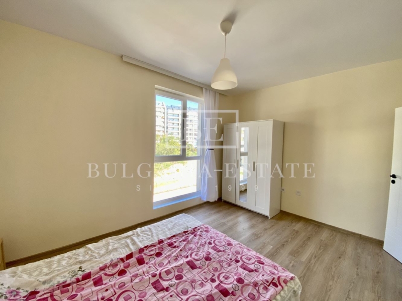 Spacious 2-bedroom, 80sq.m. in a new building next to Vazrazhdane Park, furnished, air conditioners - 0