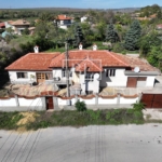 House in the village of Chernevo on two floors - 1100 sq.m. yard / 30 km from Varna - 0