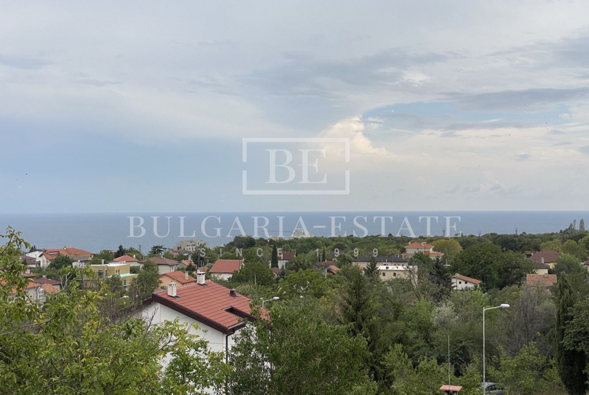 2-стаен апартамент с морска гледка до ВСУ, м-т Ален Мак, Варна - Първи Наематели, Обзаведен 🌅 - 0