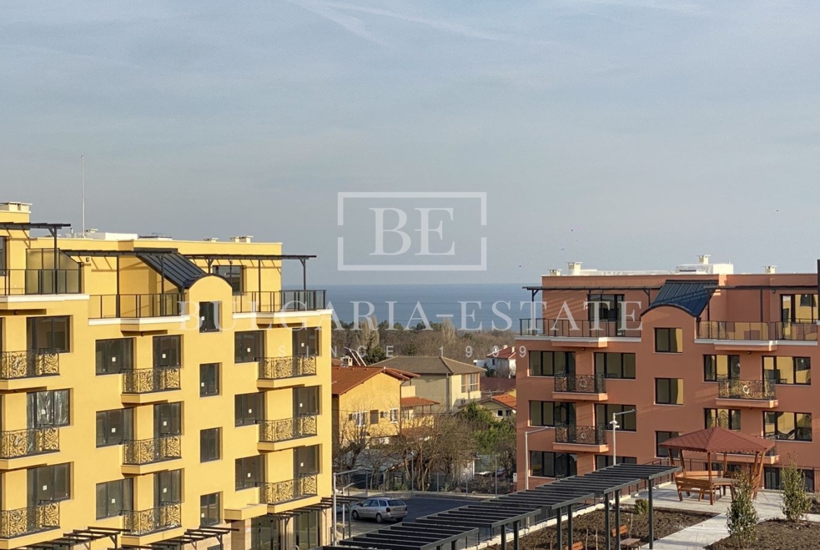 Wohnung mit vier Schlafzimmern und zwei Parkplätzen - St. Konstantin und Helena - 0