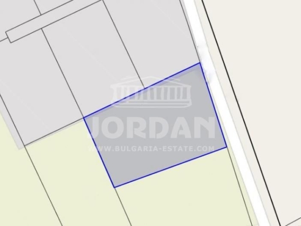 Продажба Парцел за жилищно строителство община Аксаково - с. Кичево 1111m² - 0