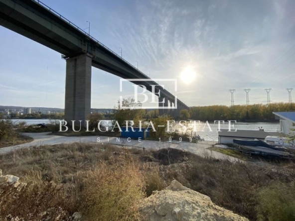 Парцел 10226 квадратни метра с ПУП, Островна Промишлена Зона, гр. Варна - 0