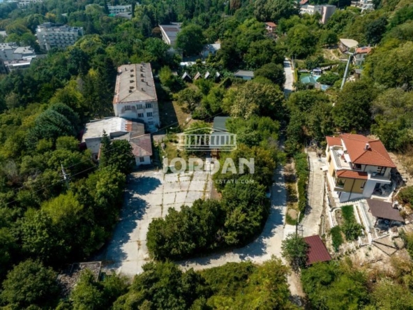 Парцел за застрояване, хотел, м-т Кабакум, 10650 км.м., ток, вода, постройка - 0
