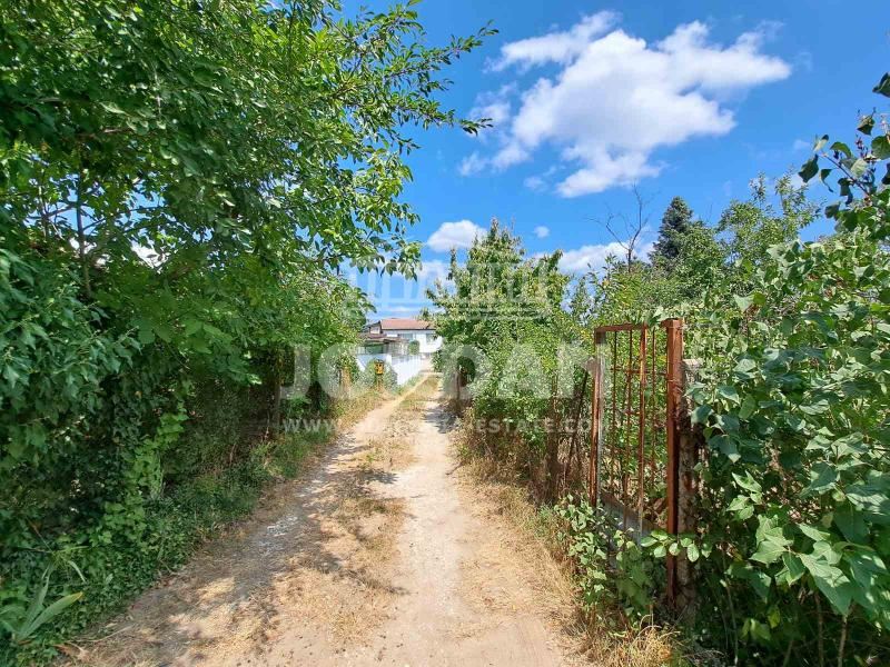 Plot of land for sale for residential construction in the town of. Varna - Trakata 1210m² - 0