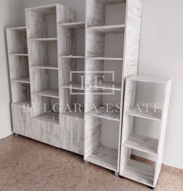 помещение със статут на магазин - 0
