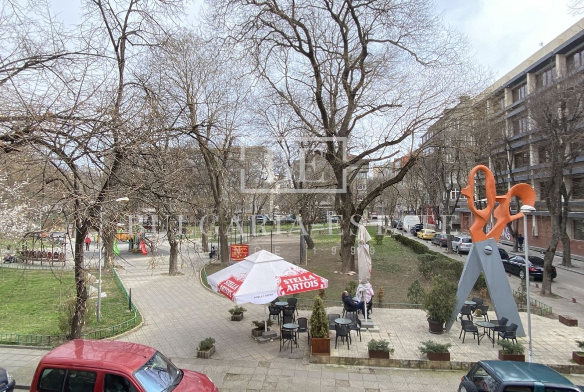 Сдается в аренду офис, офис в районе Ботевата градинка, гр. Варна, Центральный почтамт - 46 м2 - 0