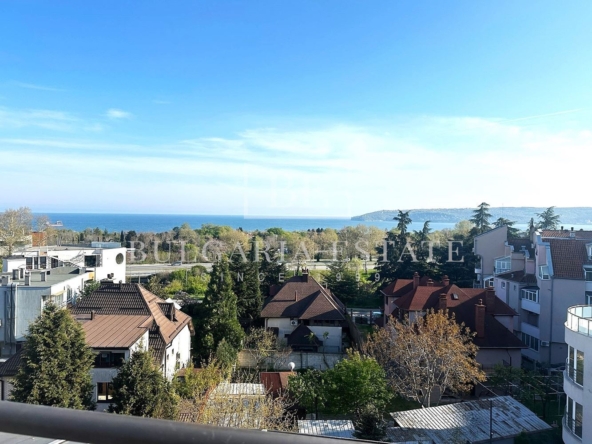 Мезонет 225 кв.м. с панорамна гледка в Бриз, Варна, бутикова сграда - 0