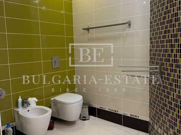 Мезонет 225 кв.м. с панорамна гледка в Бриз, Варна, бутикова сграда - 0