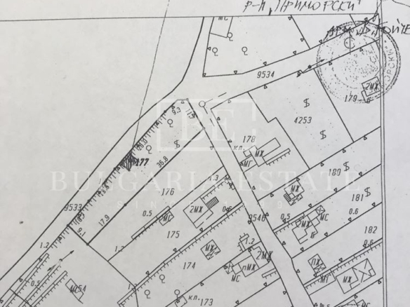 Plot with a movable building-15 km.m - 0