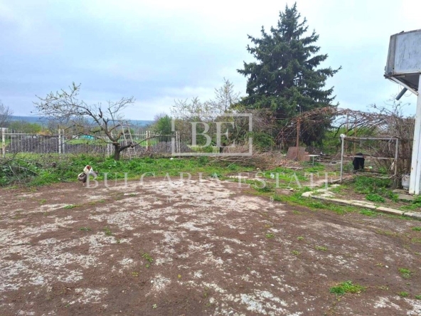 Производствена база в обл.Разград, общ.Лозница ,с.Ловско - 0