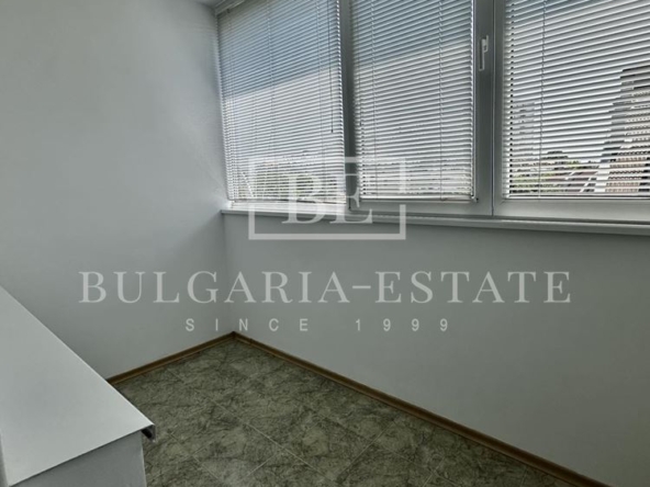 🏢 Отдава се под наем 3-стаен апартамент във Варна, ВИНС - 0