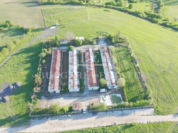 Производствена база в обл.Разград, общ.Лозница ,с.Ловско - 0